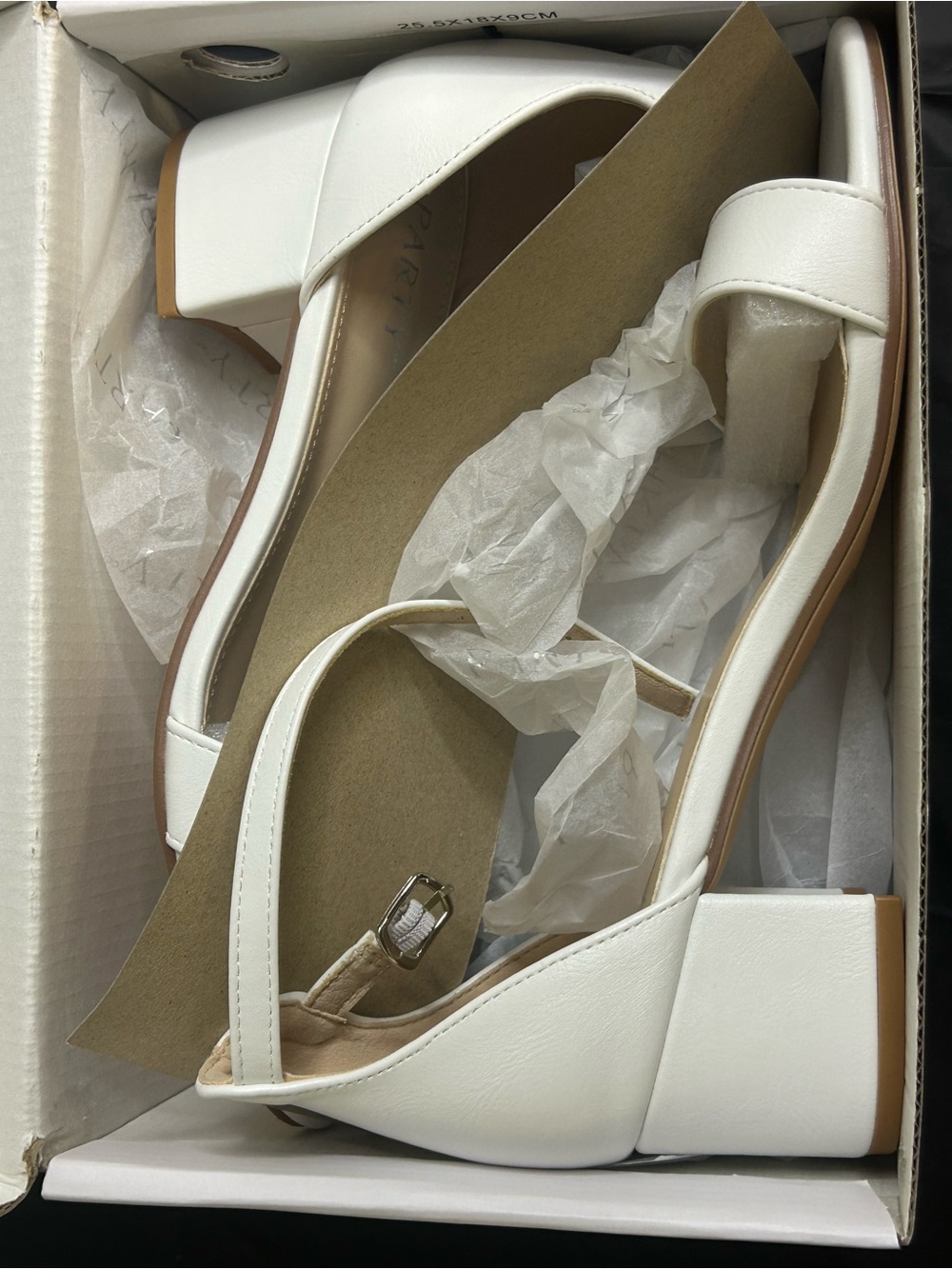 Party White Open-Toe Ankle-Strap Low Block Chunky Heels Size 7 (Like New) - Picture 12 of 16
